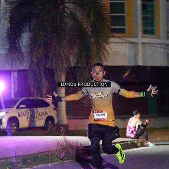 Runner Photo 7974769