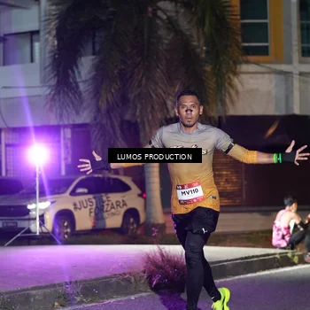 Runner Photo 7974773
