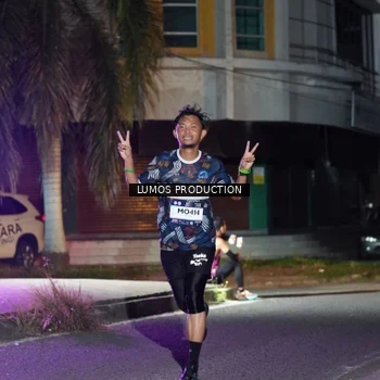 Runner Photo 7974795