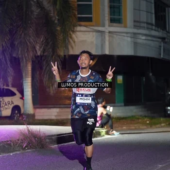 Runner Photo 7974802