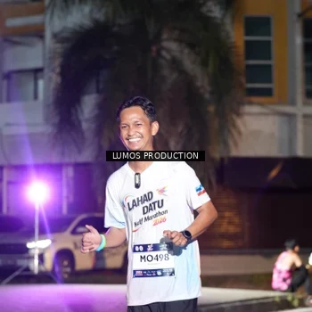 Runner Photo 7974843