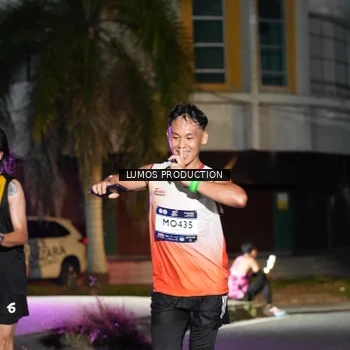 Runner Photo 7974868