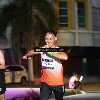 Runner Photo 7974870