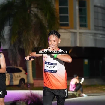 Runner Photo 7974871
