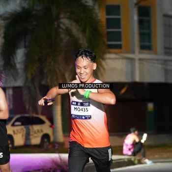 Runner Photo 7974873