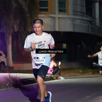 Runner Photo 7974910