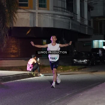 Runner Photo 7974916