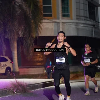 Runner Photo 7974976