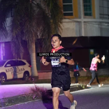 Runner Photo 7974999