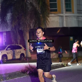 Runner Photo 7975003