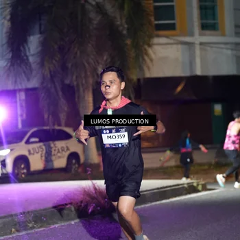 Runner Photo 7975005