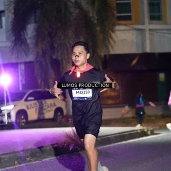 Runner Photo 7975011