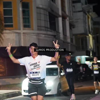 Runner Photo 7975026