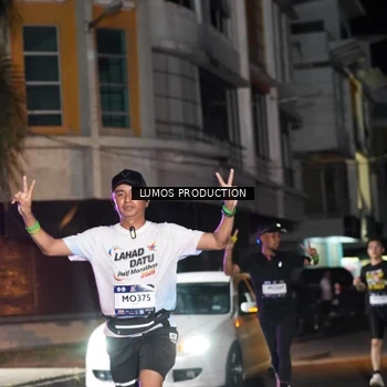 Runner Photo 7975030