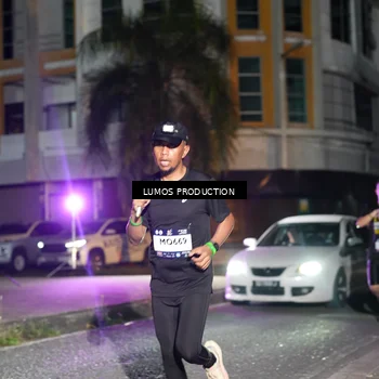 Runner Photo 7975033