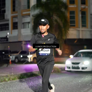 Runner Photo 7975038