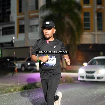 Runner Photo 7975044