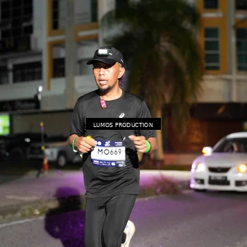 Runner Photo 7975046