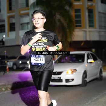 Runner Photo 7975049