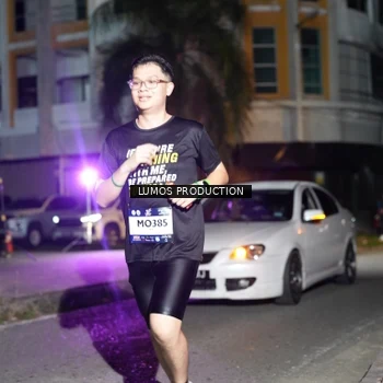 Runner Photo 7975050