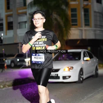 Runner Photo 7975052