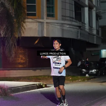 Runner Photo 7975070
