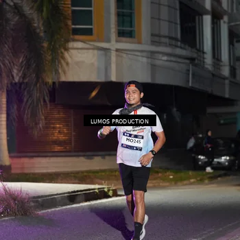 Runner Photo 7975071