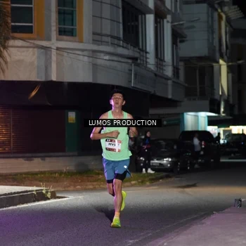 Runner Photo 7975099