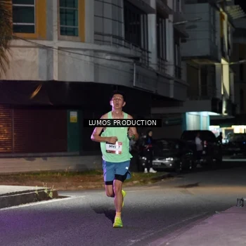 Runner Photo 7975101