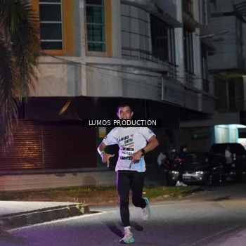 Runner Photo 7975119