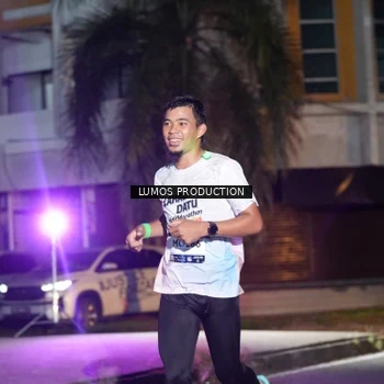 Runner Photo 7975158