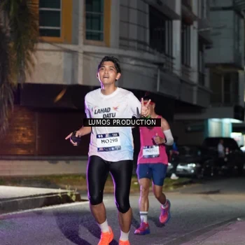 Runner Photo 7975204