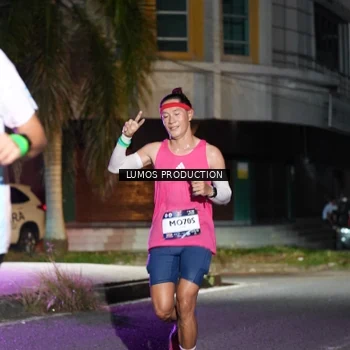 Runner Photo 7975214