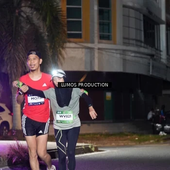 Runner Photo 7975338