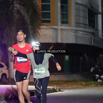 Runner Photo 7975339