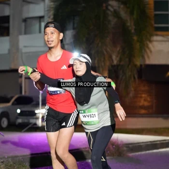 Runner Photo 7975351