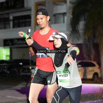 Runner Photo 7975355