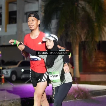 Runner Photo 7975356