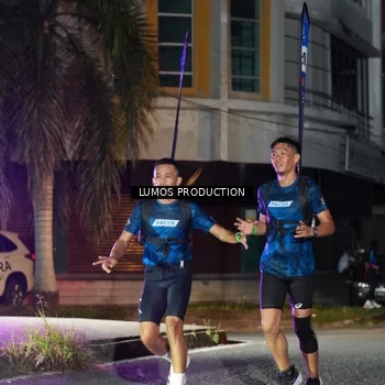 Runner Photo 7975377