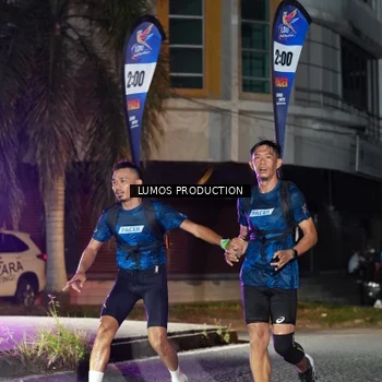 Runner Photo 7975382