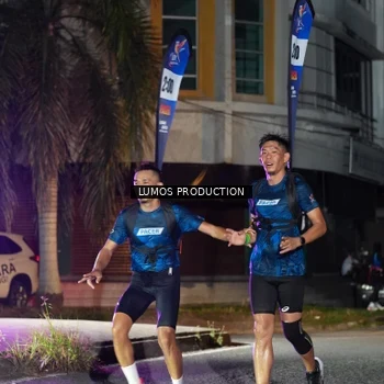 Runner Photo 7975384