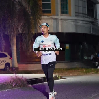 Runner Photo 7975418