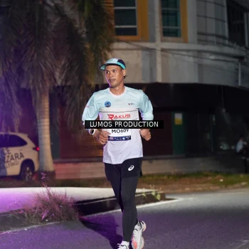 Runner Photo 7975420