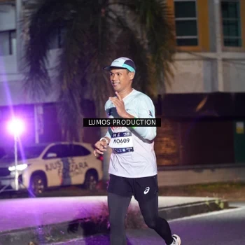 Runner Photo 7975430