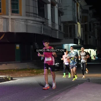 Runner Photo 7975540