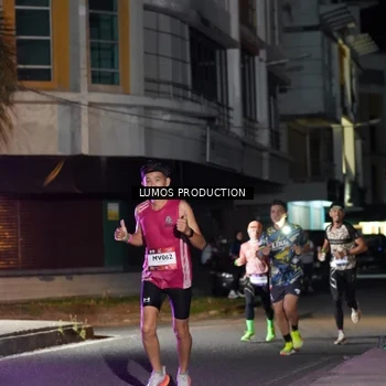 Runner Photo 7975548