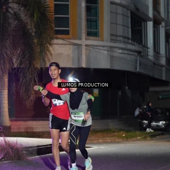 Runner Photo 7975630