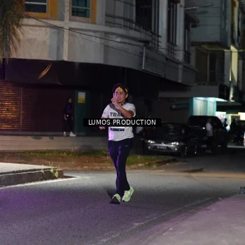 Runner Photo 7975701
