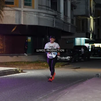 Runner Photo 7975738