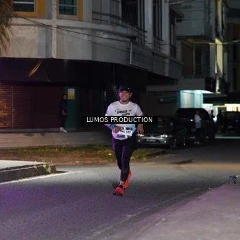 Runner Photo 7975740